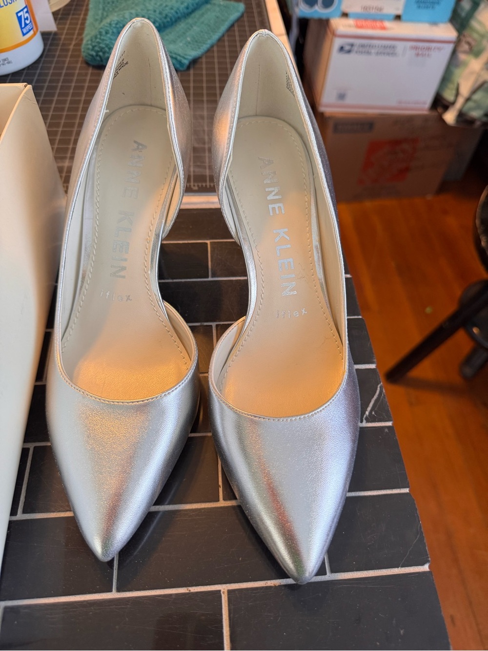 Anne Klein Metallic Silver Pointed D'Orsay Heels size 7.5, brand new with box